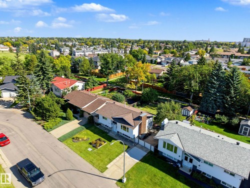 2911 83 Street Nw, Edmonton, AB 