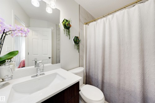 3231 Cherry Crescent Sw, Edmonton, AB 