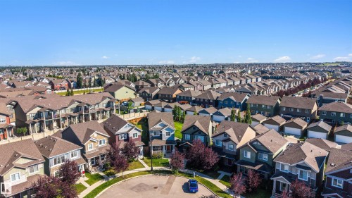 3231 Cherry Crescent Sw, Edmonton, AB 