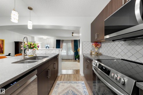 3231 Cherry Crescent Sw, Edmonton, AB 
