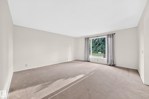 1119 38 Street Nw, Edmonton, AB 