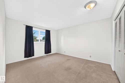 1119 38 Street Nw, Edmonton, AB 