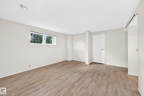 1119 38 Street Nw, Edmonton, AB 