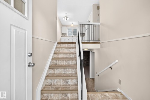 1119 38 Street Nw, Edmonton, AB 