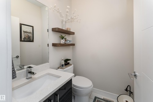6 Hickory Road, Fort Saskatchewan, AB - Indoor Photo Showing Bathroom
