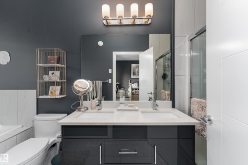 6 Hickory Road, Fort Saskatchewan, AB - Indoor Photo Showing Bathroom