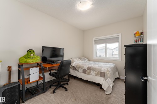 6 Hickory Road, Fort Saskatchewan, AB - Indoor Photo Showing Bedroom