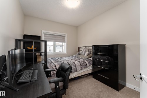 6 Hickory Road, Fort Saskatchewan, AB - Indoor Photo Showing Bedroom