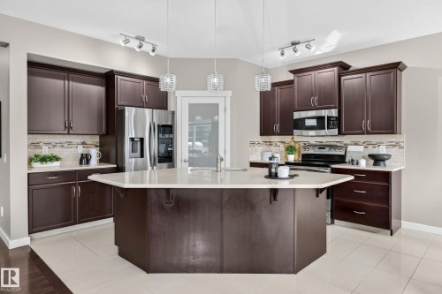 1839 80 Street Sw, Edmonton, AB 