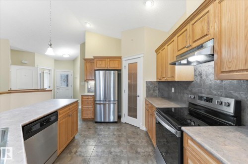 5 Folkstone Place, Stony Plain, AB 