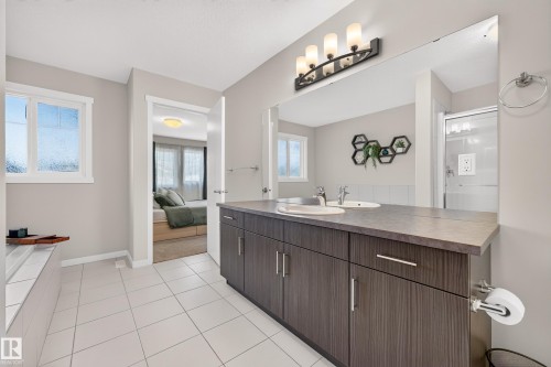 3519 8 Street Nw, Edmonton, AB 
