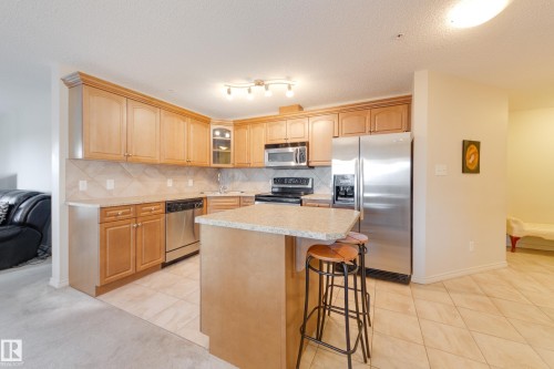 #225 2436 Guardian Rd Nw, Edmonton, AB 