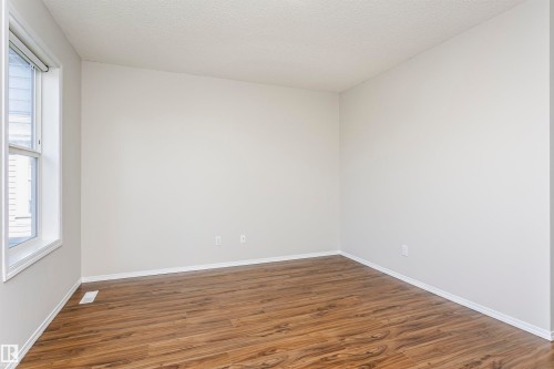 5067 Stanton Drive Sw, Edmonton, AB 
