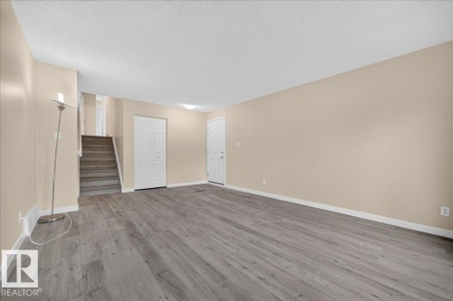 6703 32 Avenue Nw, Edmonton, AB 