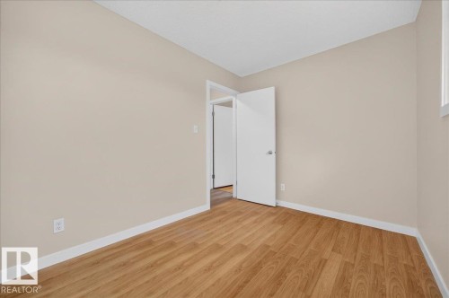 6703 32 Avenue Nw, Edmonton, AB 