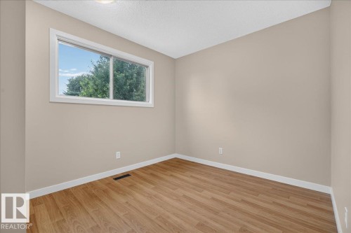 6703 32 Avenue Nw, Edmonton, AB 