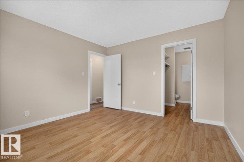6703 32 Avenue Nw, Edmonton, AB 