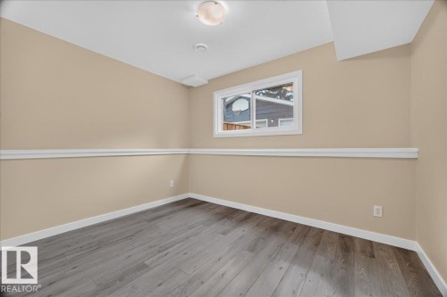 6703 32 Avenue Nw, Edmonton, AB 