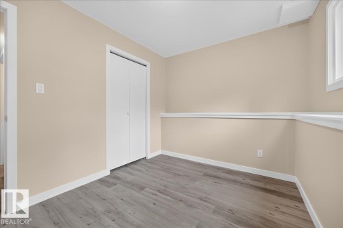 6703 32 Avenue Nw, Edmonton, AB 