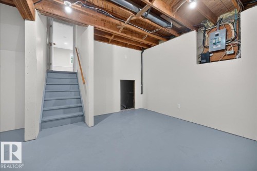 6703 32 Avenue Nw, Edmonton, AB 
