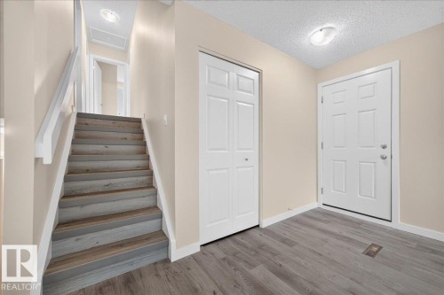 6703 32 Avenue Nw, Edmonton, AB 