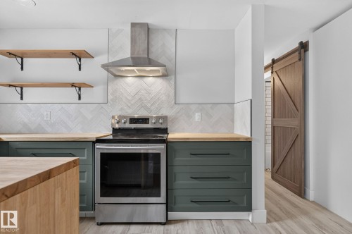 9258 91 Street Nw, Edmonton, AB - Indoor Photo Showing Kitchen