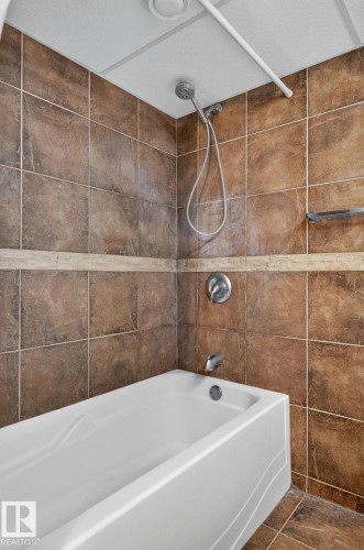9258 91 Street Nw, Edmonton, AB - Indoor Photo Showing Bathroom