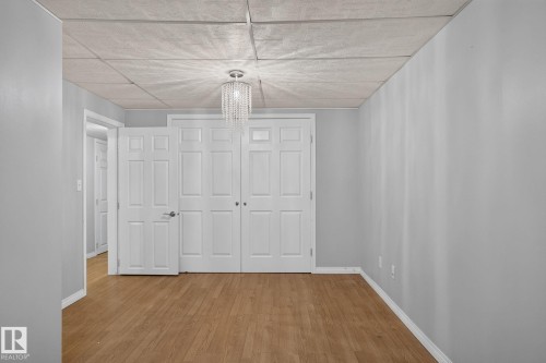 9258 91 Street Nw, Edmonton, AB - Indoor Photo Showing Other Room
