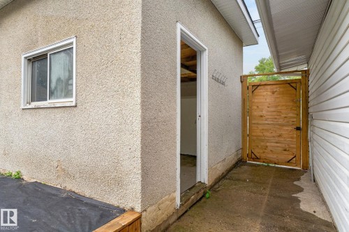9258 91 Street Nw, Edmonton, AB - Outdoor With Exterior