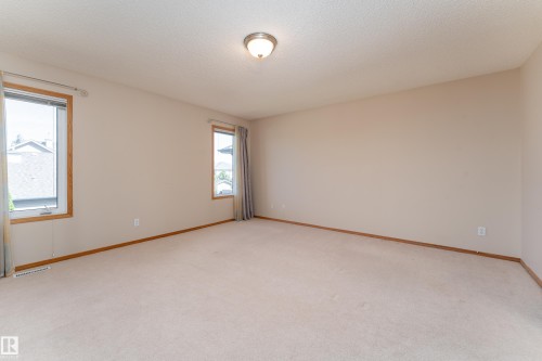 10820 178 Avenue Nw, Edmonton, AB 