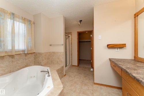 10820 178 Avenue Nw, Edmonton, AB 