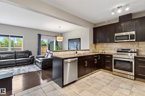 5421 167A Avenue Nw, Edmonton, AB 