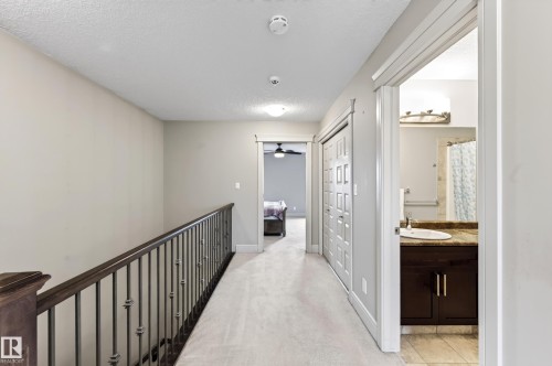 5421 167A Avenue Nw, Edmonton, AB 