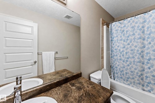 5421 167A Avenue Nw, Edmonton, AB 