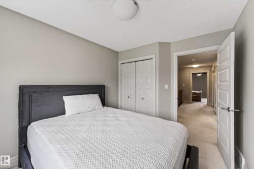 5421 167A Avenue Nw, Edmonton, AB 