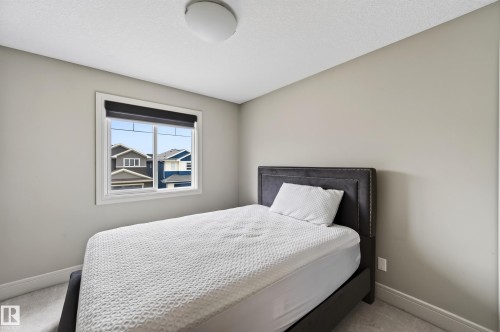 5421 167A Avenue Nw, Edmonton, AB 