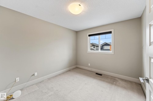 5421 167A Avenue Nw, Edmonton, AB 