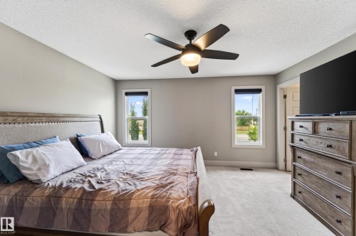 5421 167A Avenue Nw, Edmonton, AB 