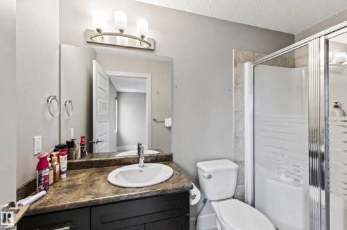 5421 167A Avenue Nw, Edmonton, AB 