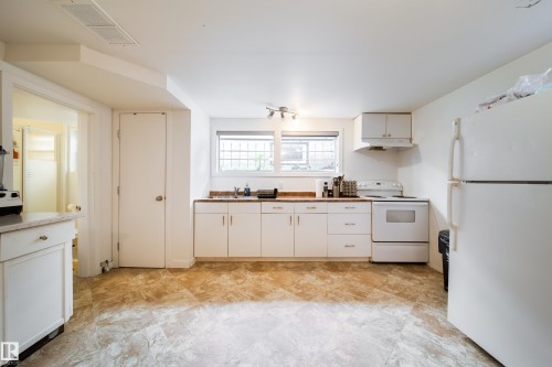 10671 63 Avenue Nw, Edmonton, AB 
