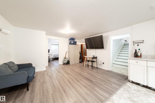 10671 63 Avenue Nw, Edmonton, AB 