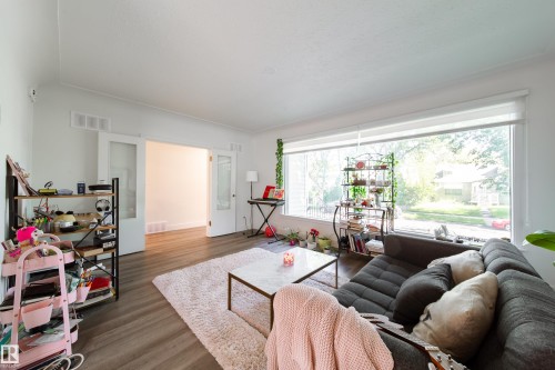 10671 63 Avenue Nw, Edmonton, AB 