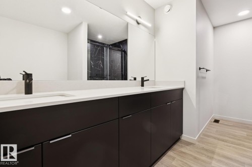 3290 Kulay Way Sw, Edmonton, AB - Indoor