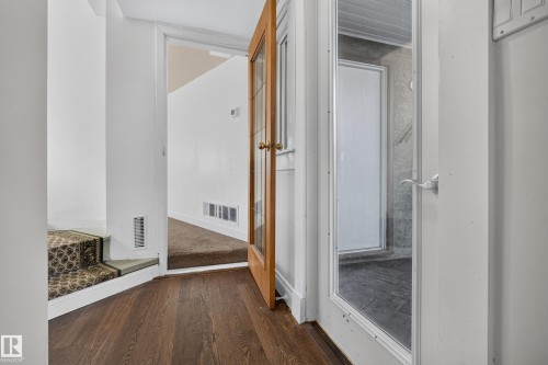 Wood-finish flooring - 11603 72 Avenue Nw, Edmonton, AB 