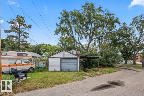 11216 70 Street Nw, Edmonton, AB 
