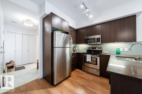 #207 9907 91 Av Nw, Edmonton, AB - Indoor Photo Showing Kitchen