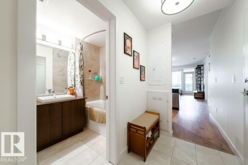 #207 9907 91 Av Nw, Edmonton, AB - Indoor