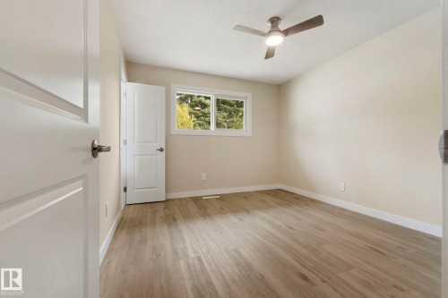 14715 62 Street Nw, Edmonton, AB 