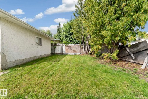 14715 62 Street Nw, Edmonton, AB 