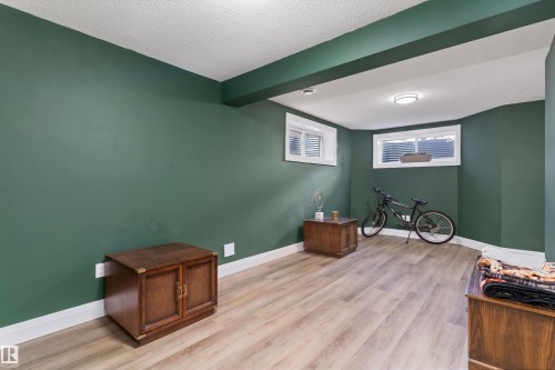 4720 156 Avenue Nw, Edmonton, AB 
